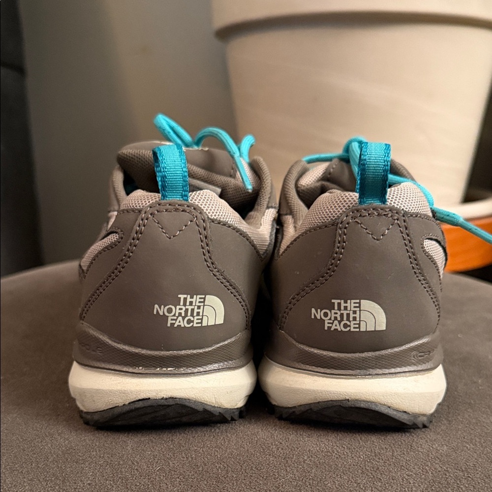 The North Face Cradle Hiking Sneakers Womens 7.5 Waterproof Outdoors Grey & Aqua - Picture 3 of 7